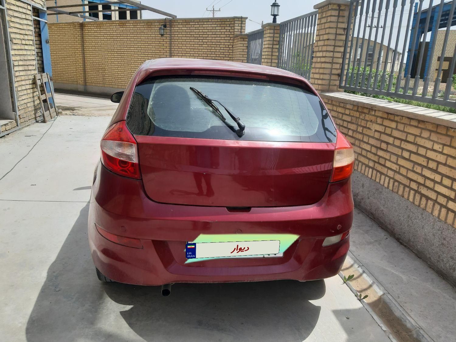 ام وی ام 315 هاچ بک ساده دنده ای - 2012