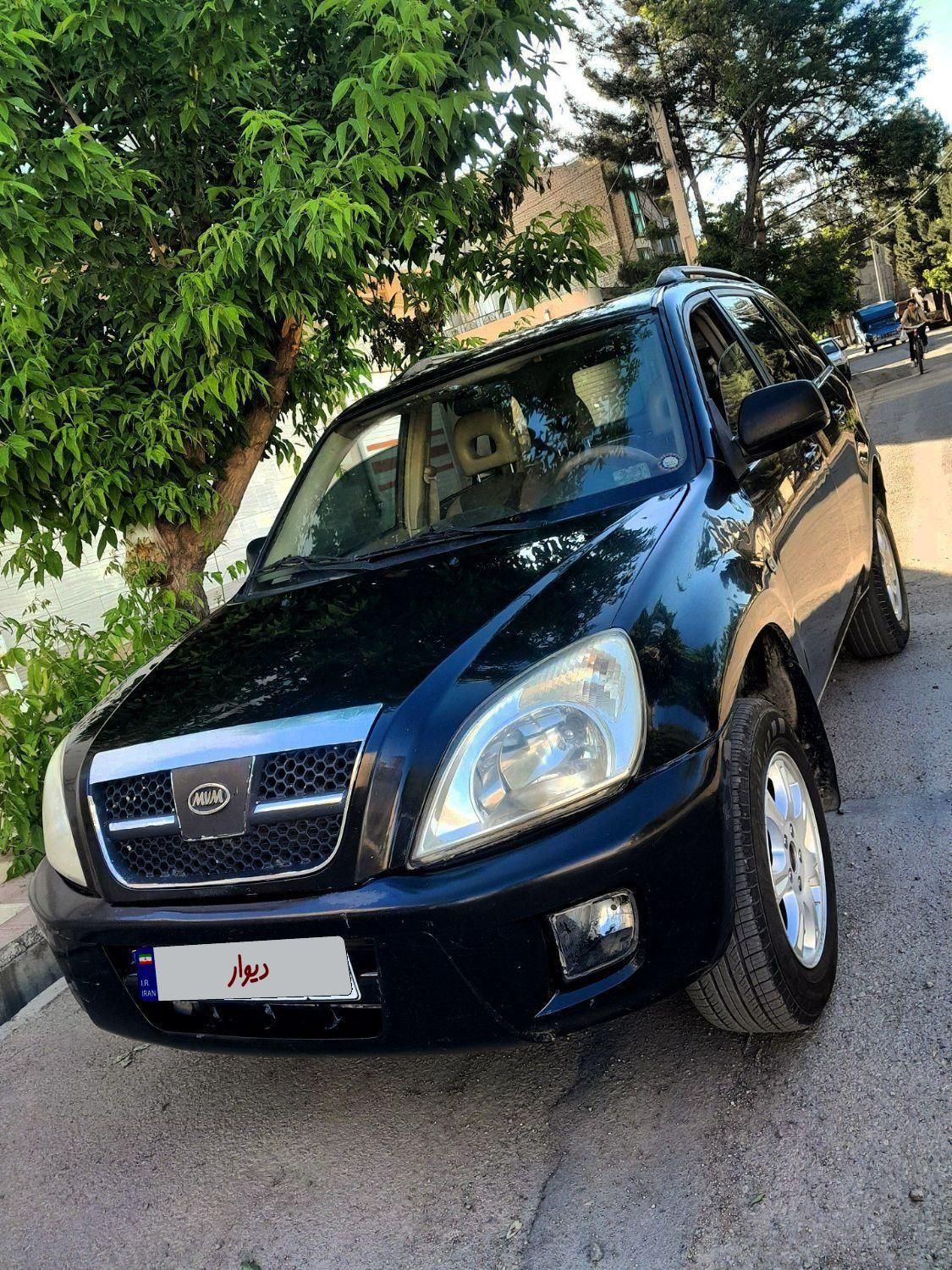 ام وی ام X33 دنده‌ای ساده - 2012