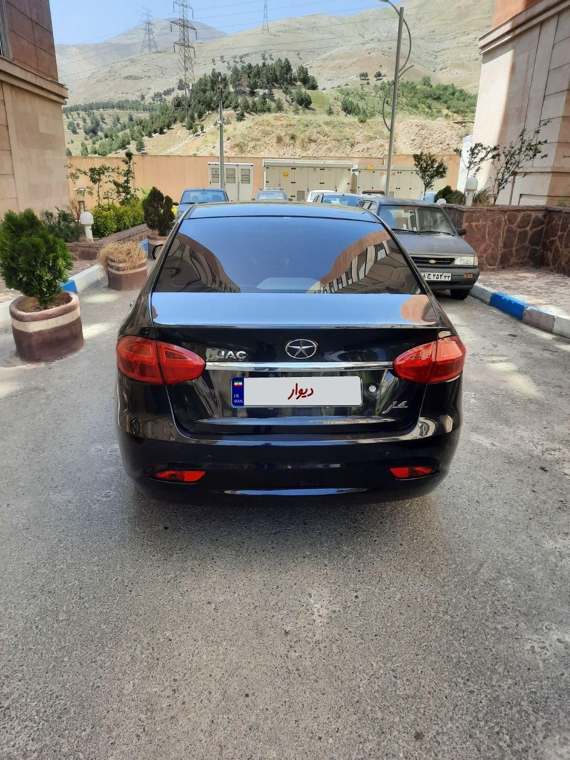 جک J4 اتوماتیک - 2022