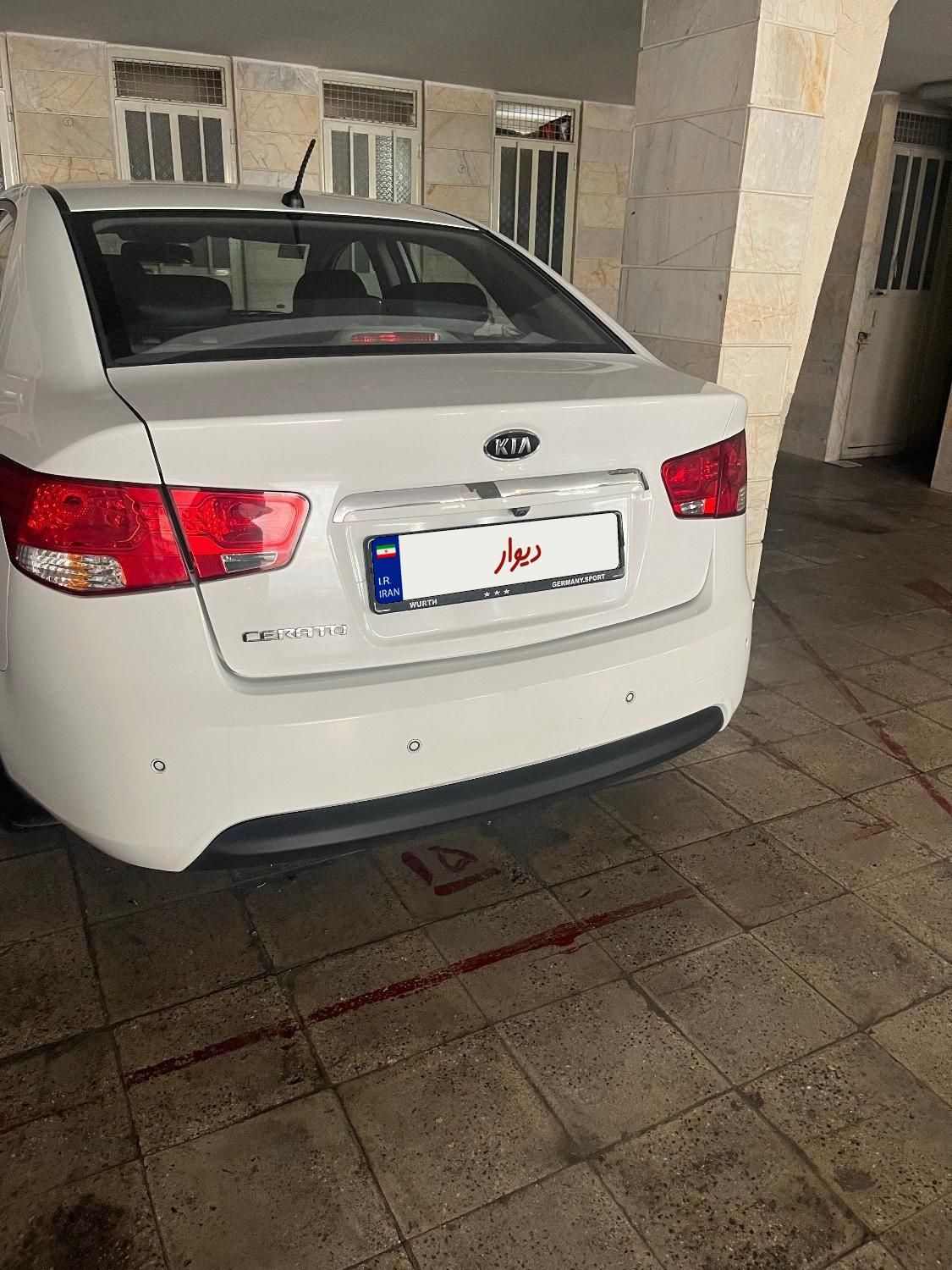 خودرو کیا، سراتو مونتاژ آگهی ann_18075464