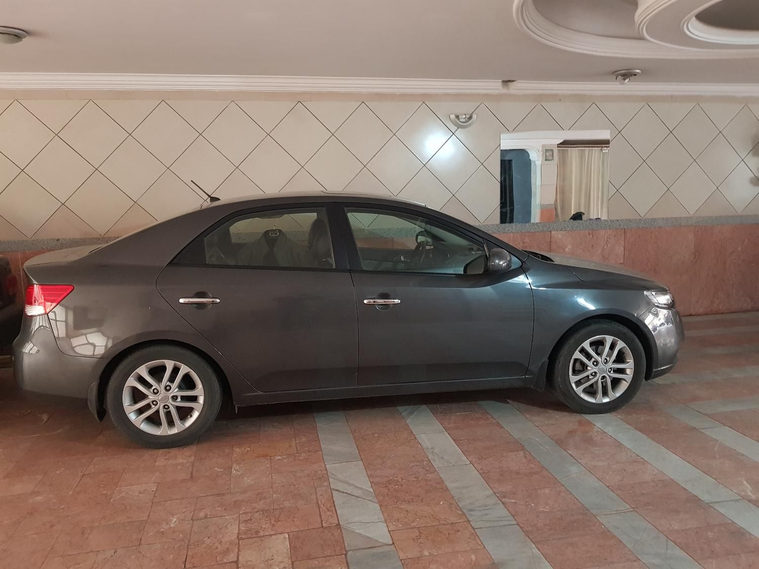 خودرو کیا، سراتو مونتاژ آگهی ann_18075480