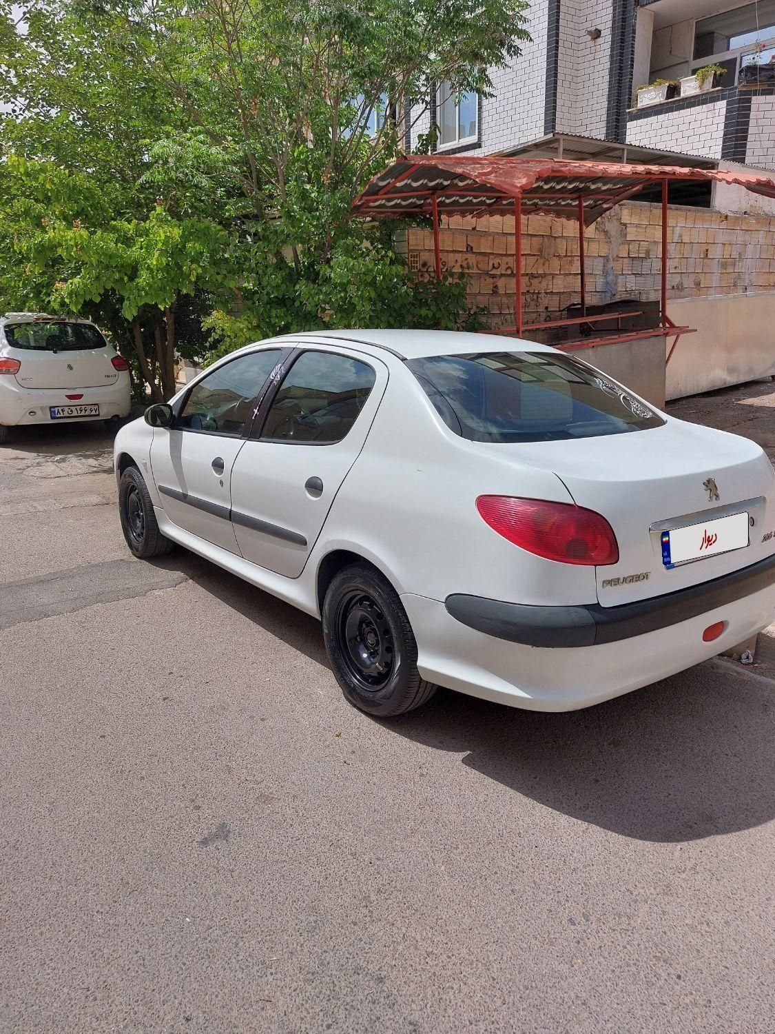 پژو 206 SD v1 - 1390
