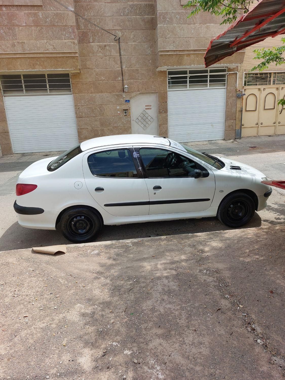 پژو 206 SD v1 - 1390