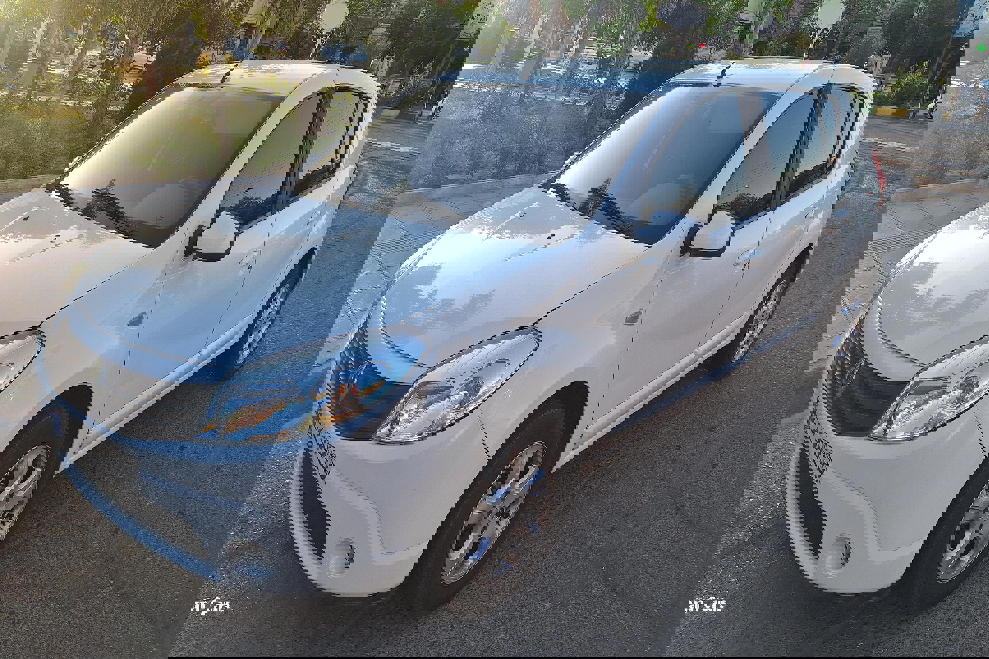 خودرو رنو، ساندرو آگهی ann_18078284