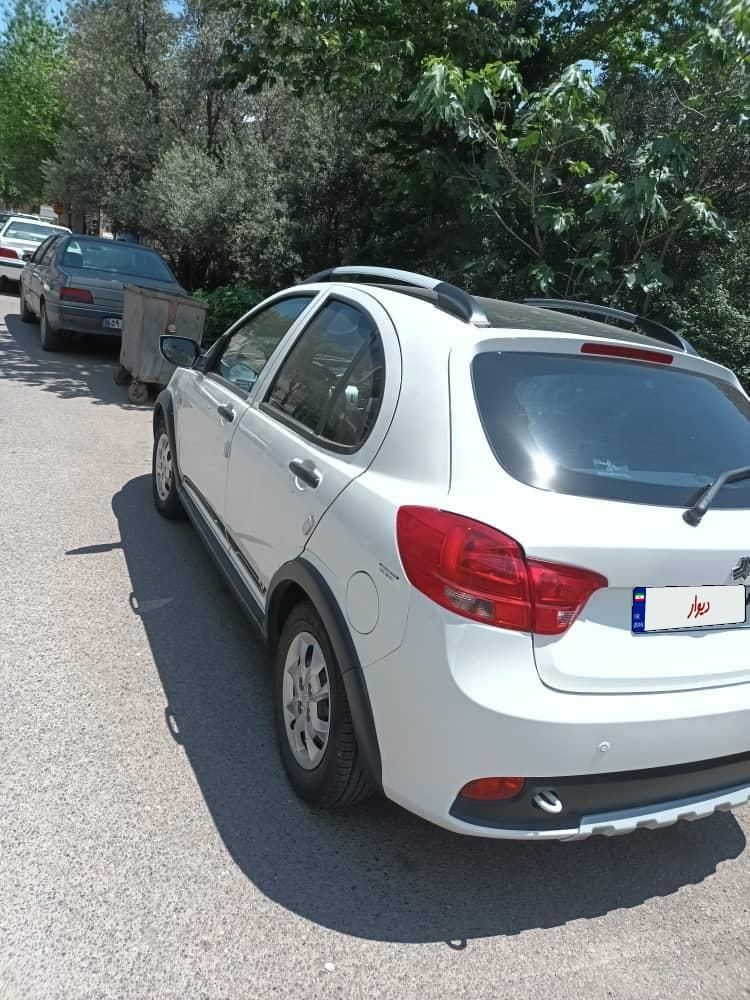 خودرو کوییک، R آگهی ann_18078645