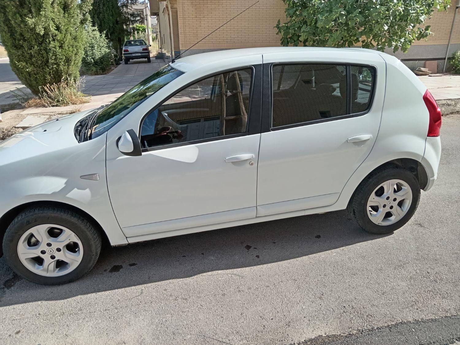 رنو تندر 90 E2 - 1397