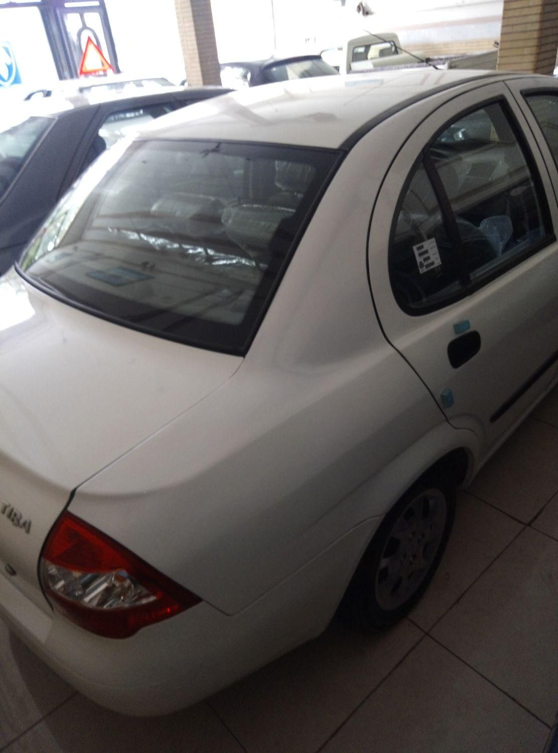 تیبا صندوق دار SX - 1400
