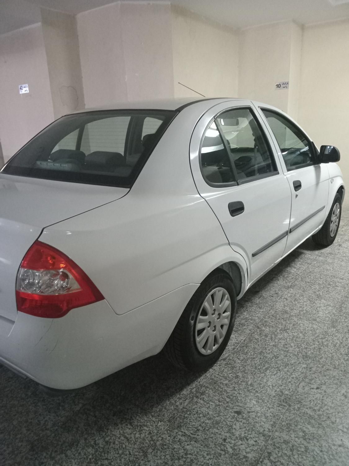 تیبا صندوق دار SX - 1400