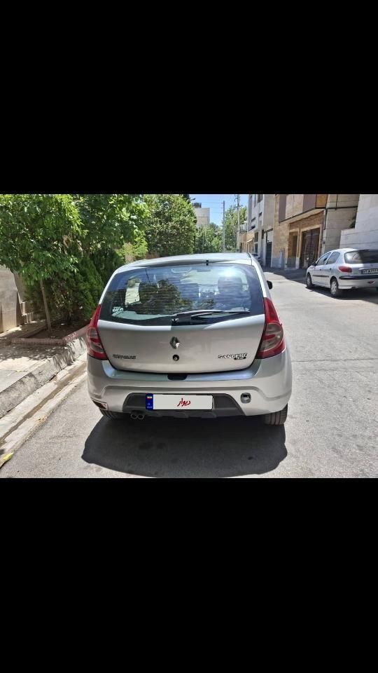 خودرو رنو، ساندرو آگهی ann_18081343