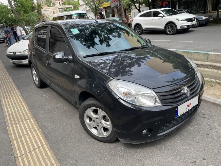 خودرو رنو، ساندرو آگهی ann_18086815