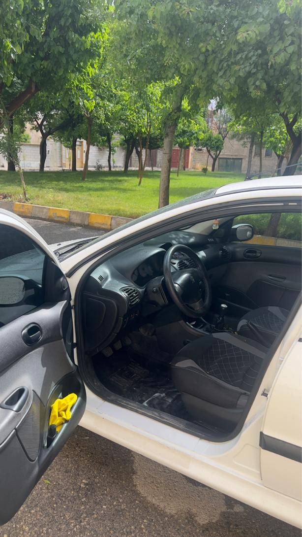 پژو 206 SD v8 - 1396