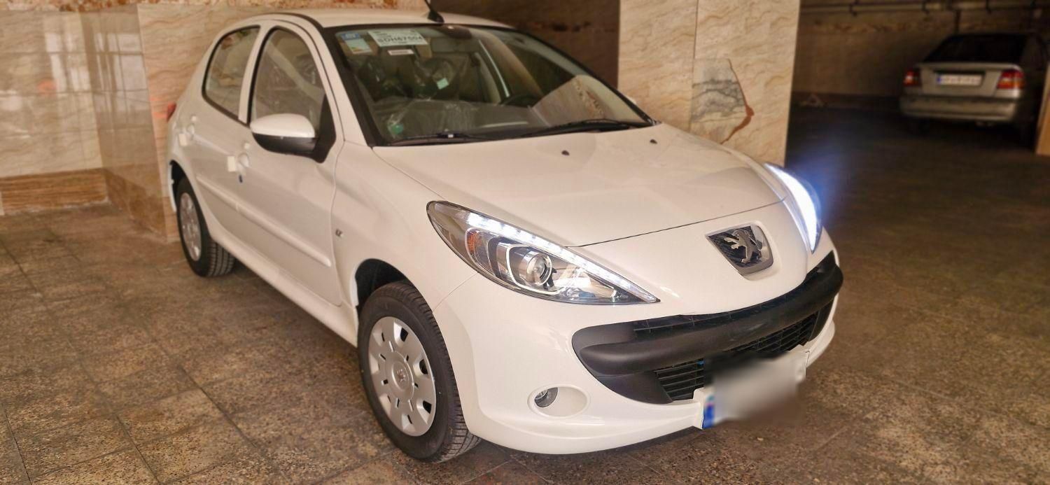 پژو 207 دنده‌ای با موتور TU3 - 1404