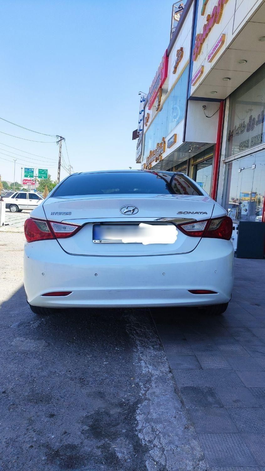 هیوندای سوناتا فول YF - 2011