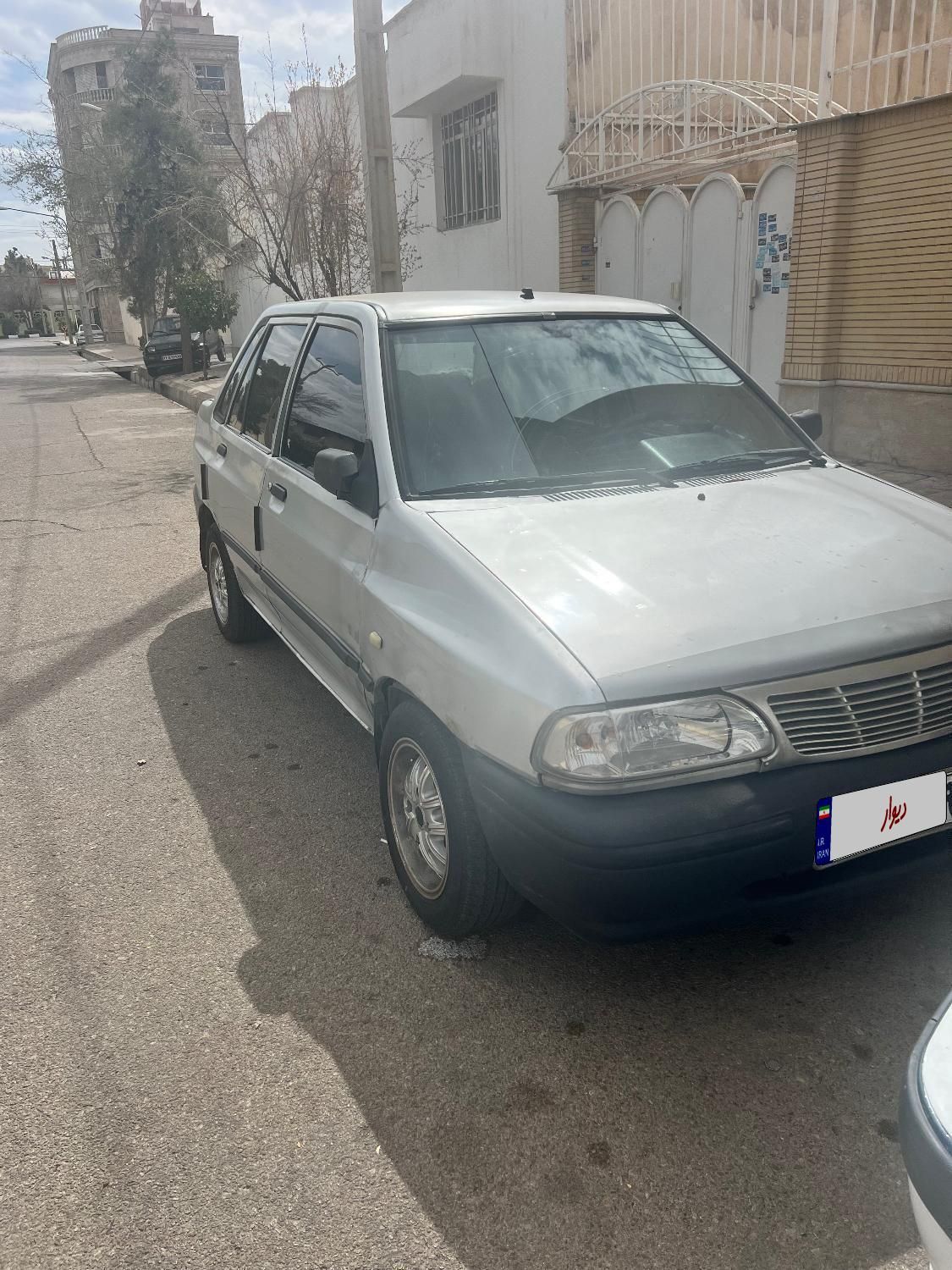 پراید صبا دنده‌ای - 1383
