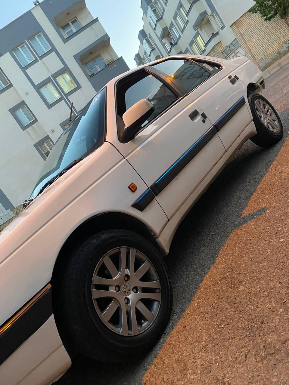 پژو 405 SLX بنزینی TU5 - 1391