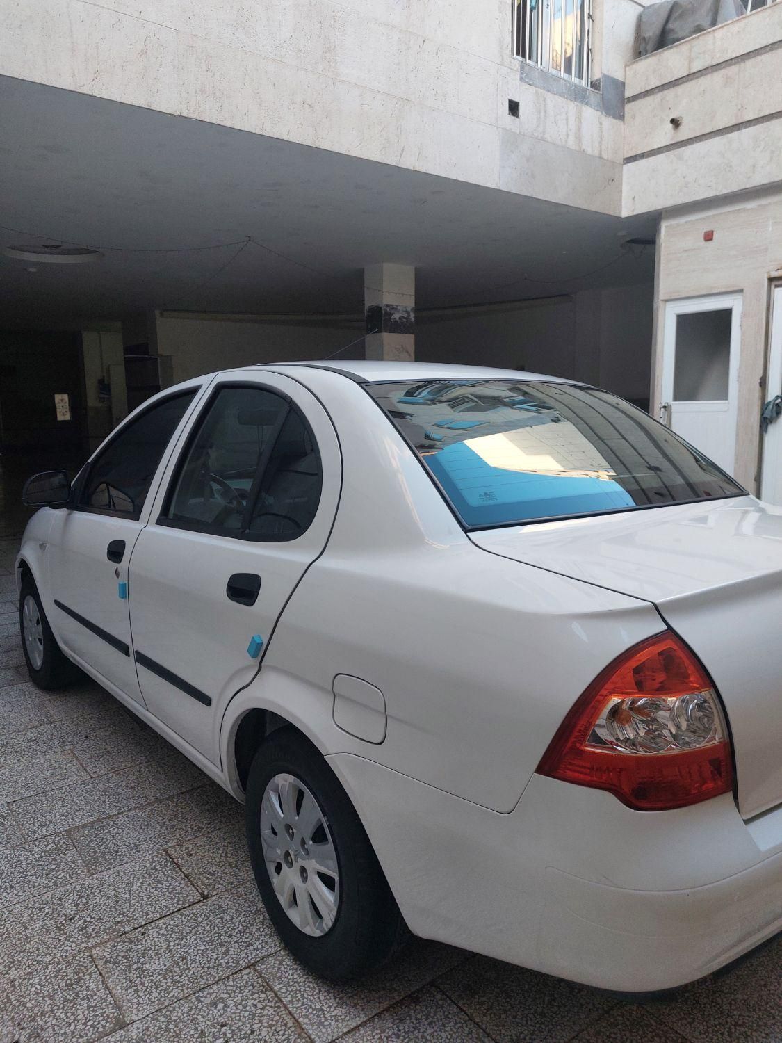 تیبا صندوق دار SX - 1401