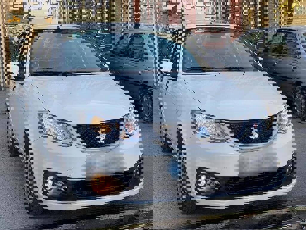 ساینا S دنده ای بنزینی - 1404