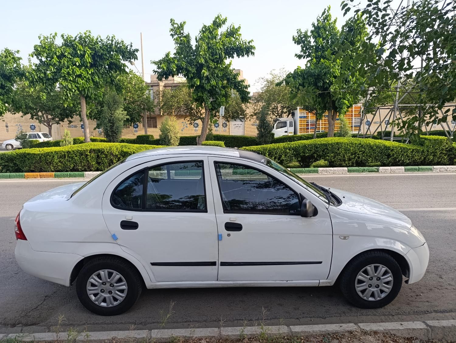تیبا صندوق دار SX - 1398