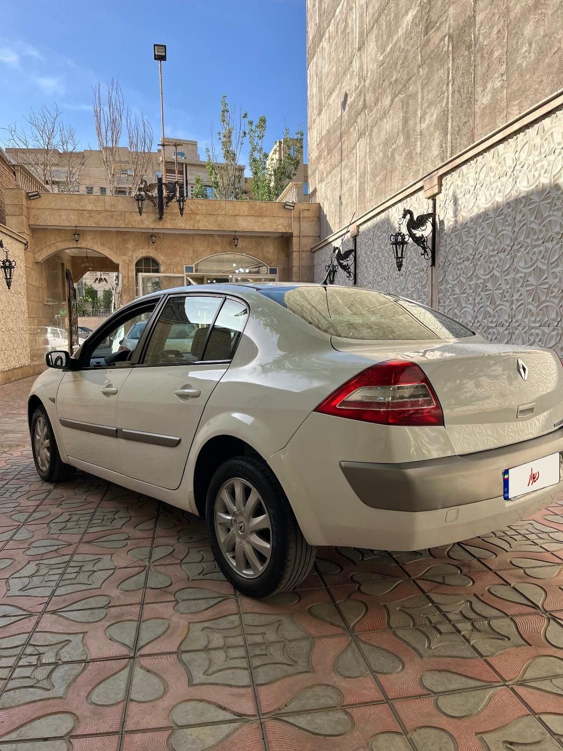 رنو مگان پارس خودرو 2000 - 2012