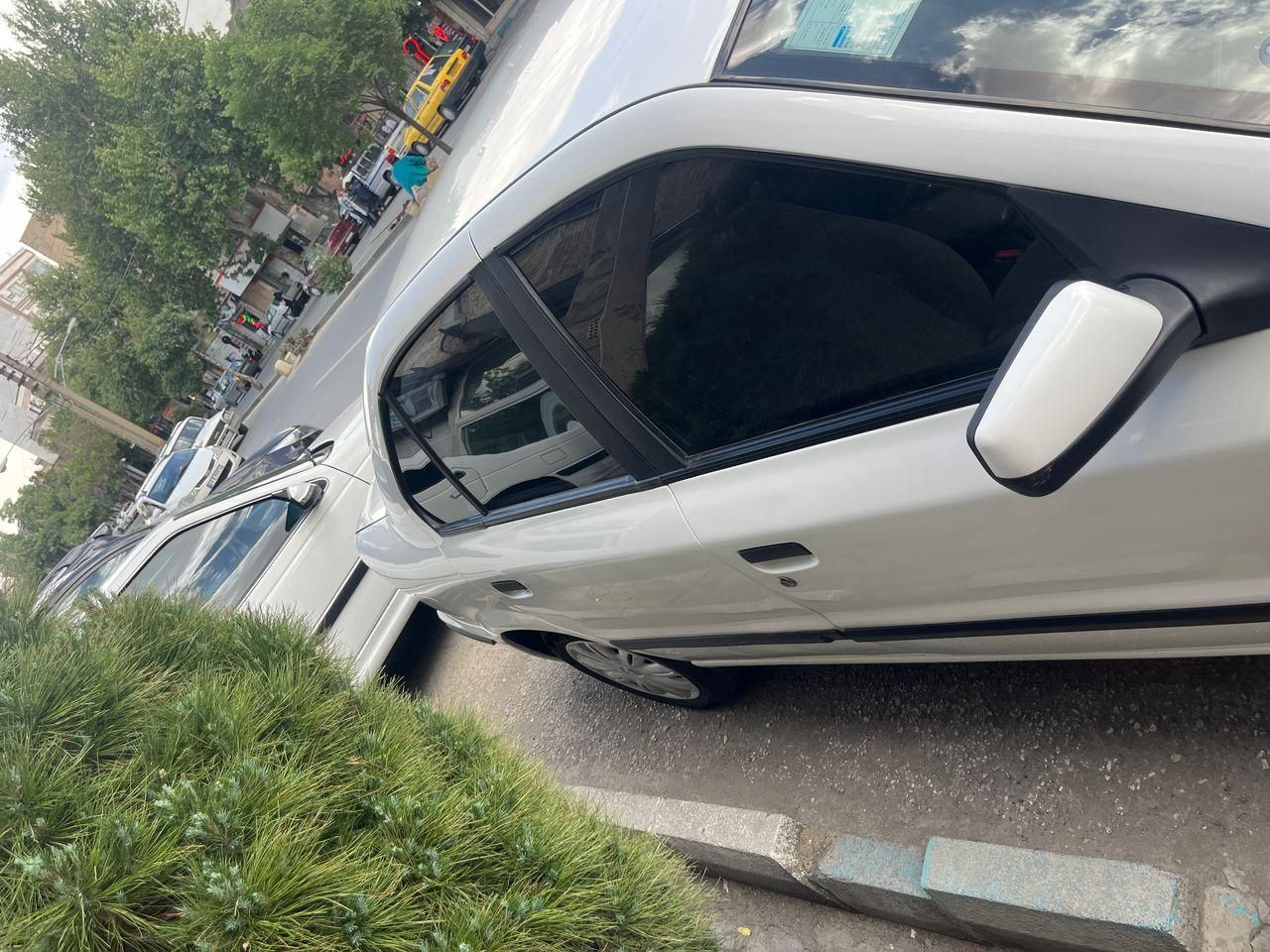 سمند LX XU7 - 1399