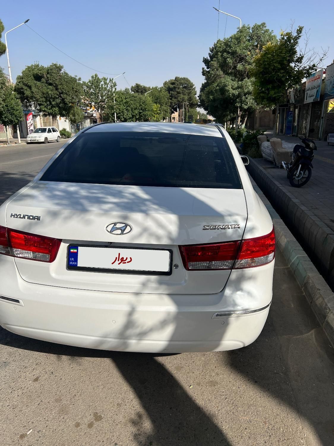 هیوندای سوناتا اتوماتیک NF 2400 - 2009