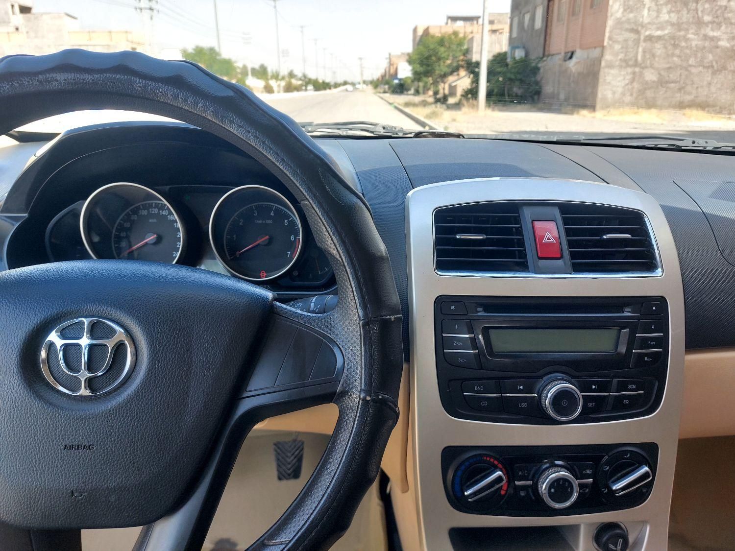 برلیانس H330 دنده‌ای 1500 - 2016