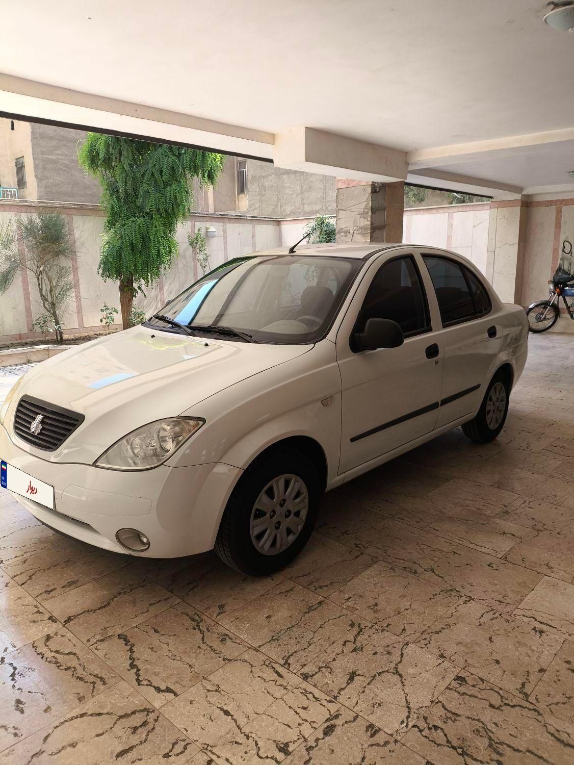 تیبا صندوق دار SX - 1398