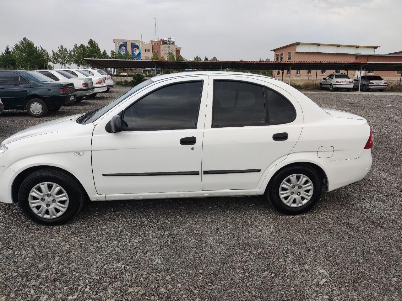 تیبا صندوق دار SX - 1399