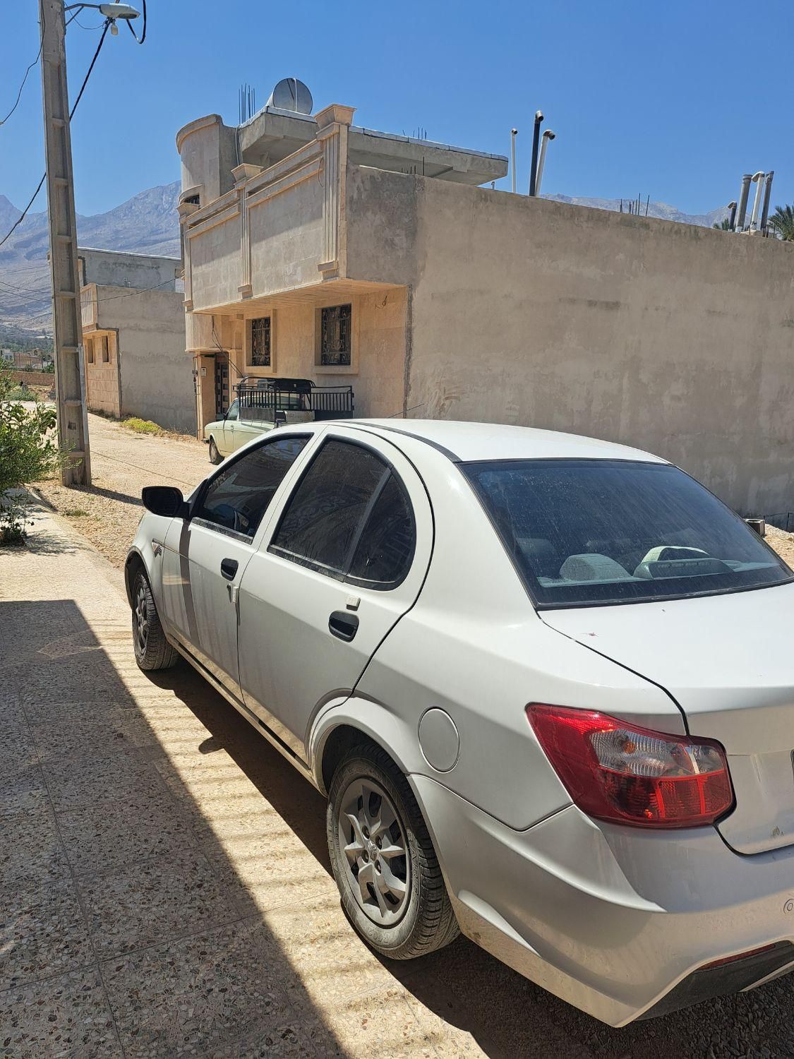 ساینا S دنده ای بنزینی - 1402