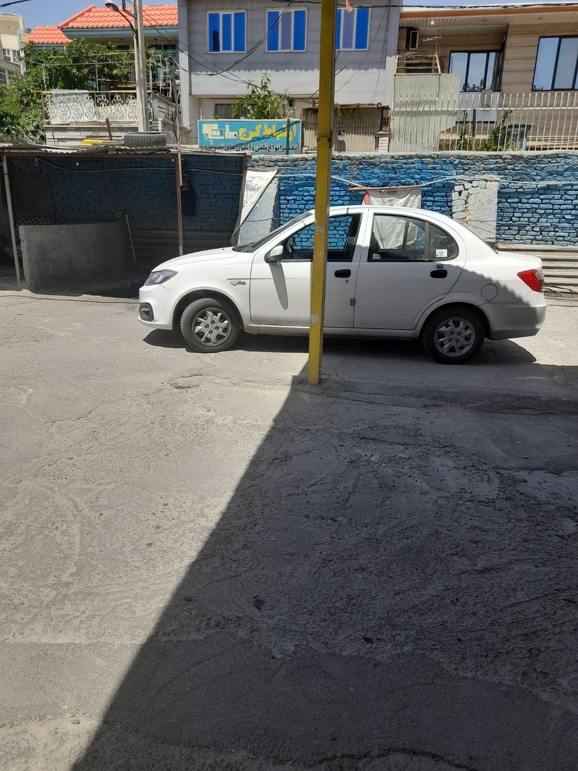 ساینا S دنده ای بنزینی - 1401