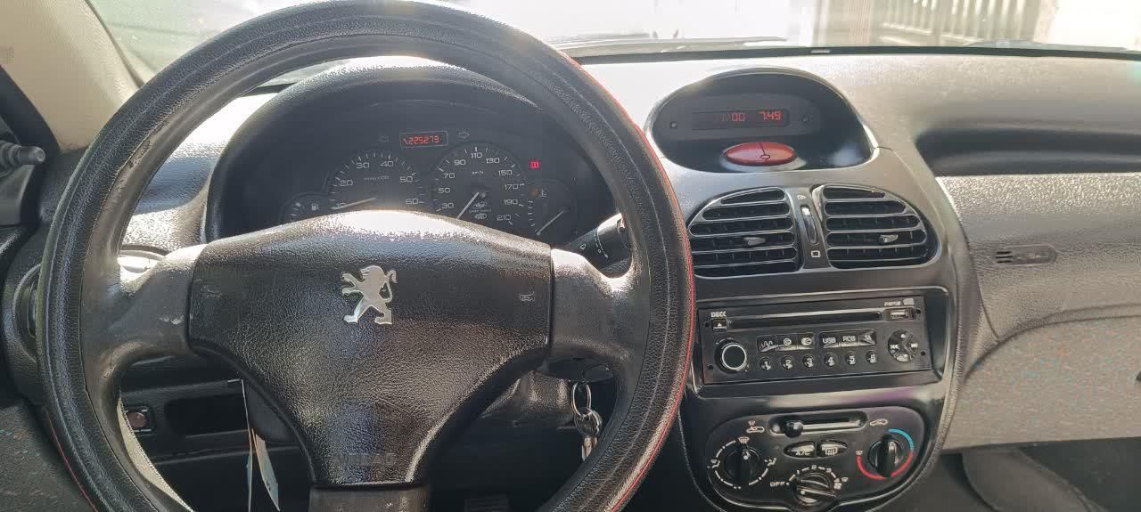 پژو 206 SD v1 - 1390