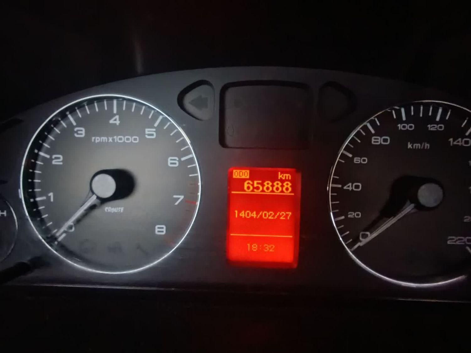 سمند سورن پلاس EF7 بنزینی - 1400