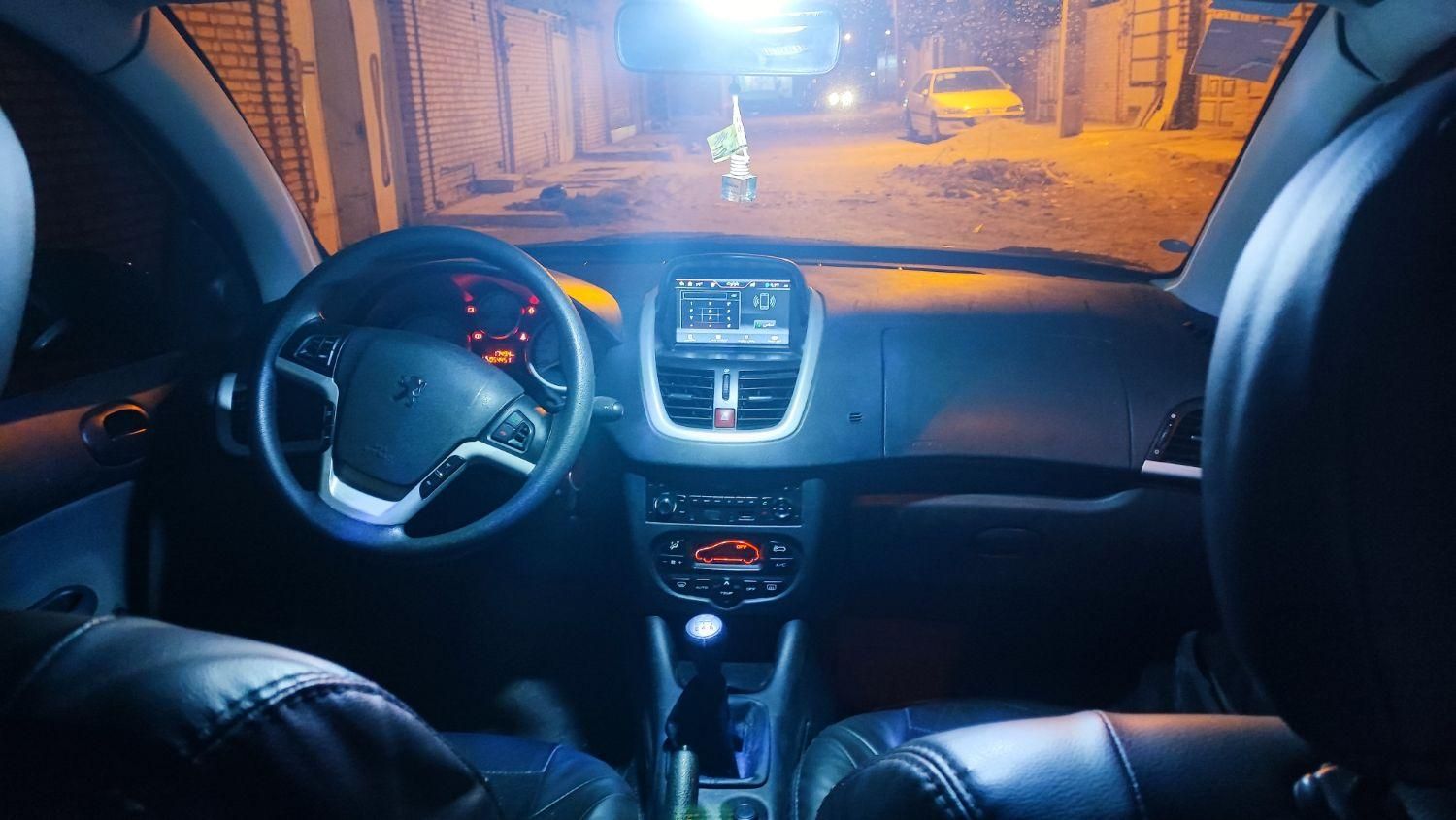 پژو 207 دنده‌ای با موتور TU3 - 1402