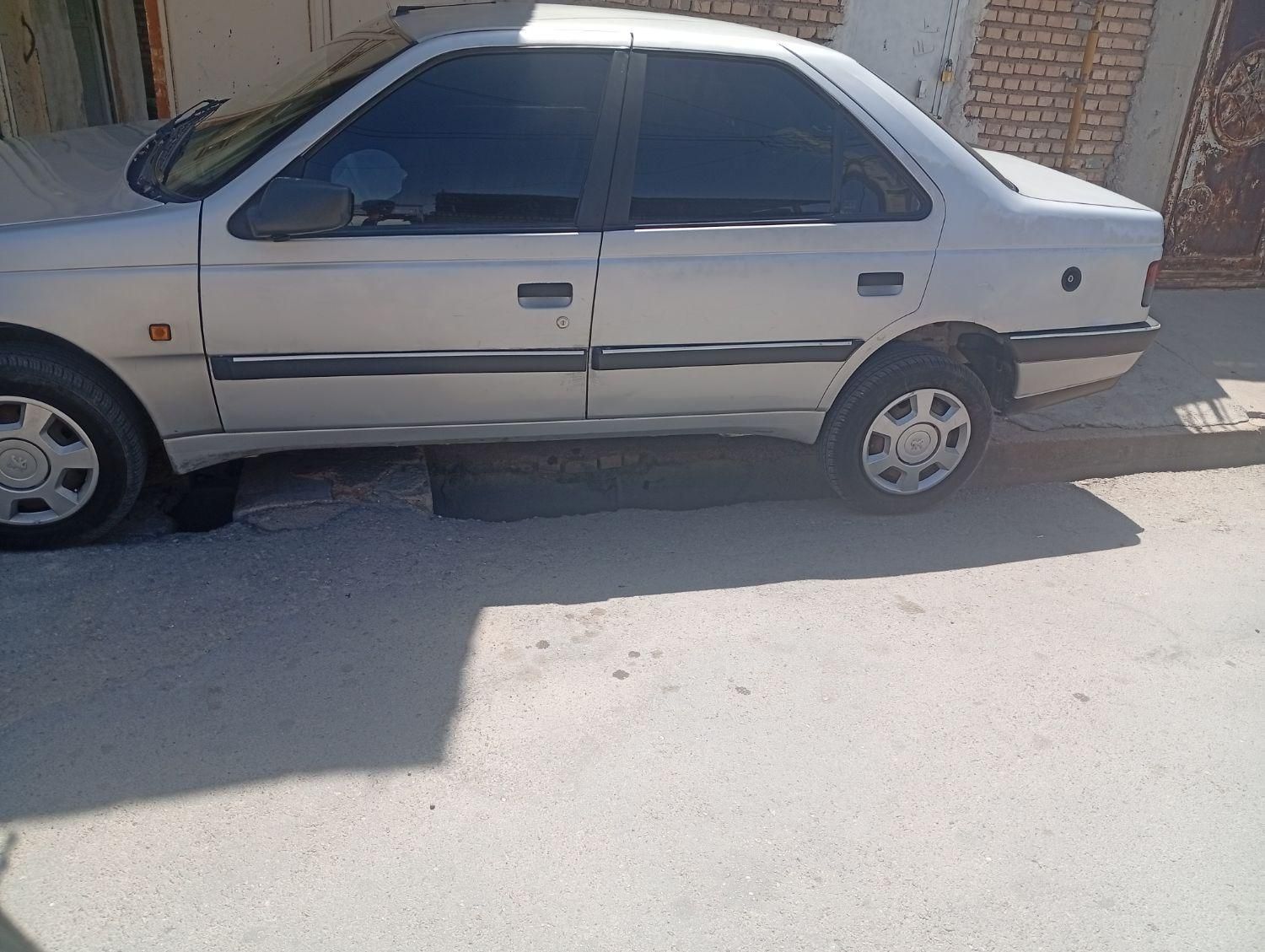 پژو 405 دوگانه سوز GLX - TU5 - 1388