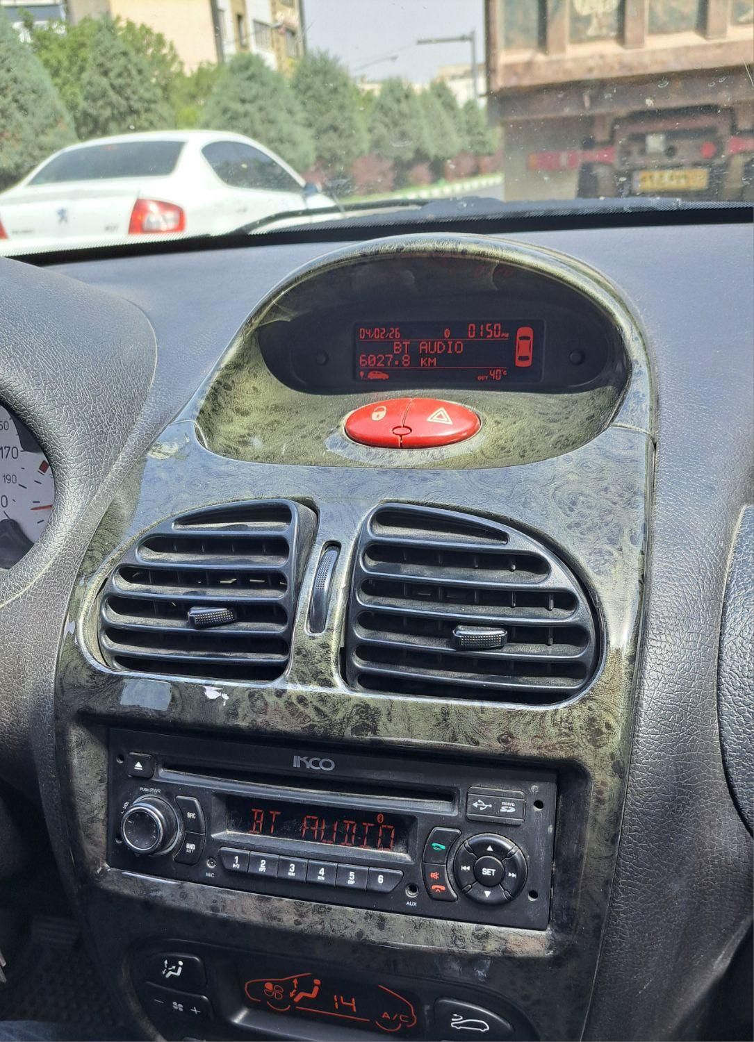 پژو 206 SD v8 - 1395