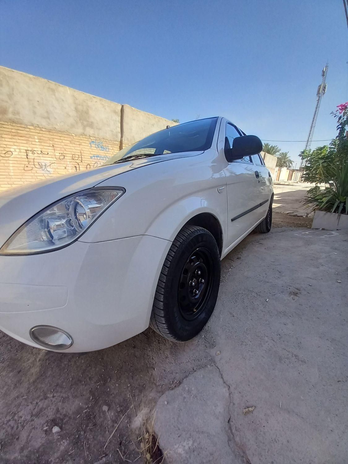 تیبا صندوق دار SX - 1401