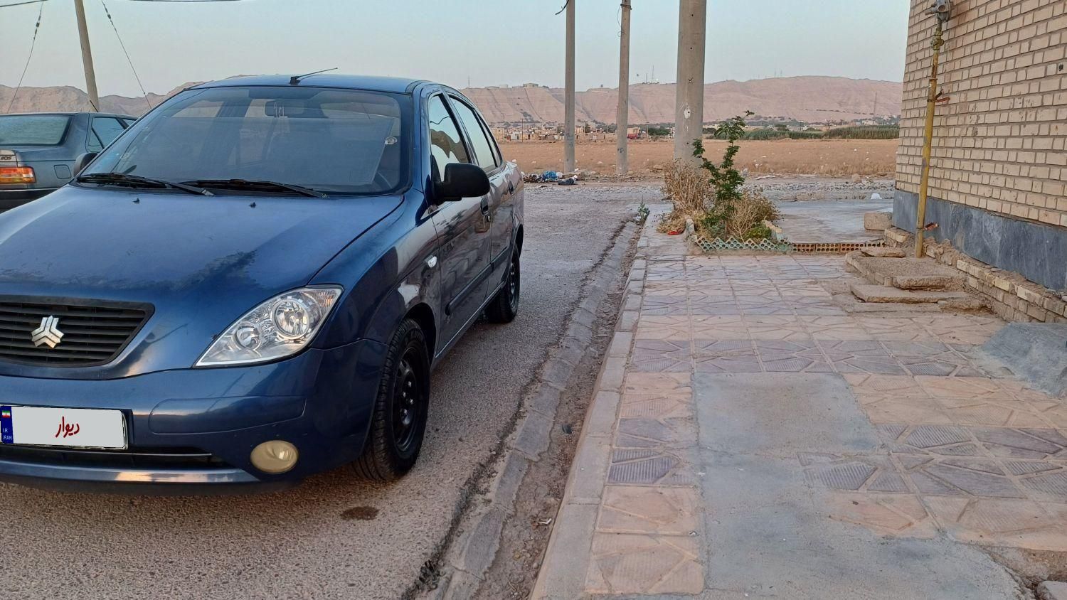 تیبا صندوق دار SX - 1393