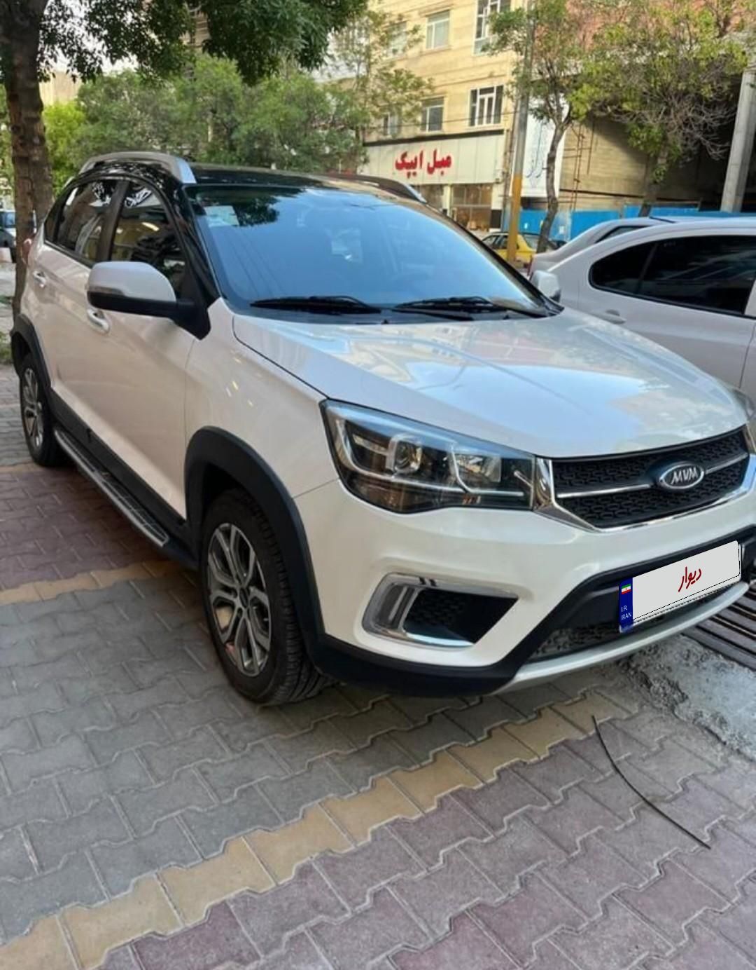 خودرو ام وی ام، X22 آگهی ann_18112345