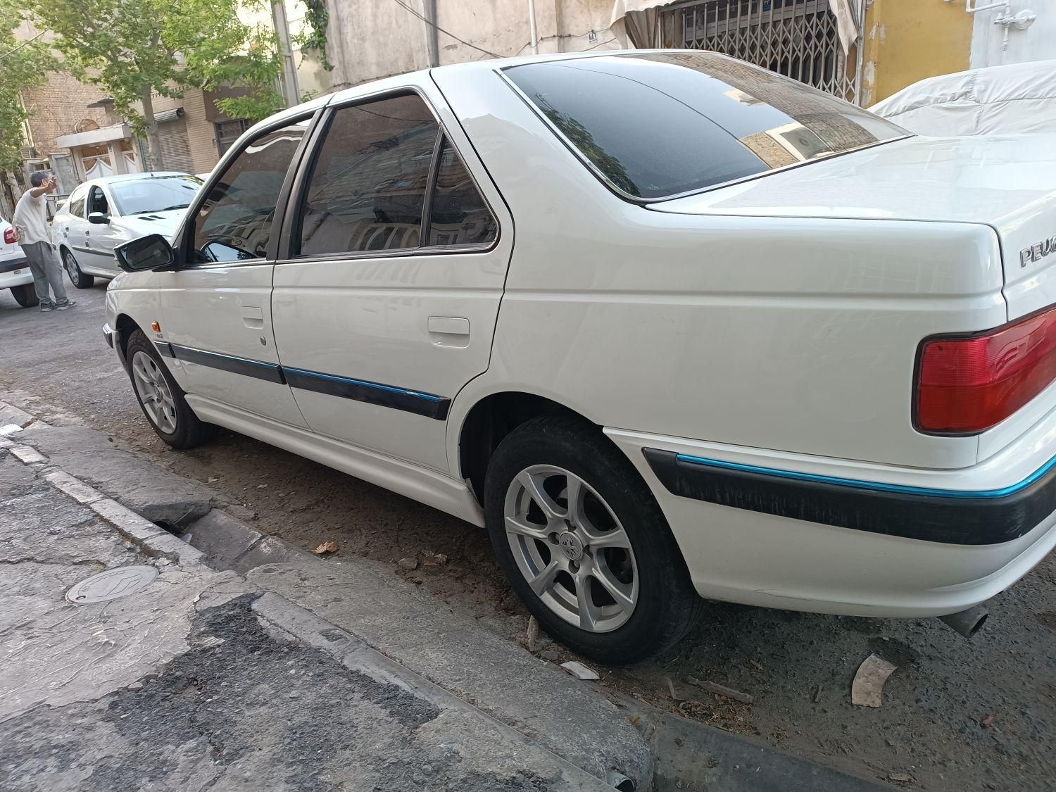خودرو پژو، پارس آگهی ann_18112709