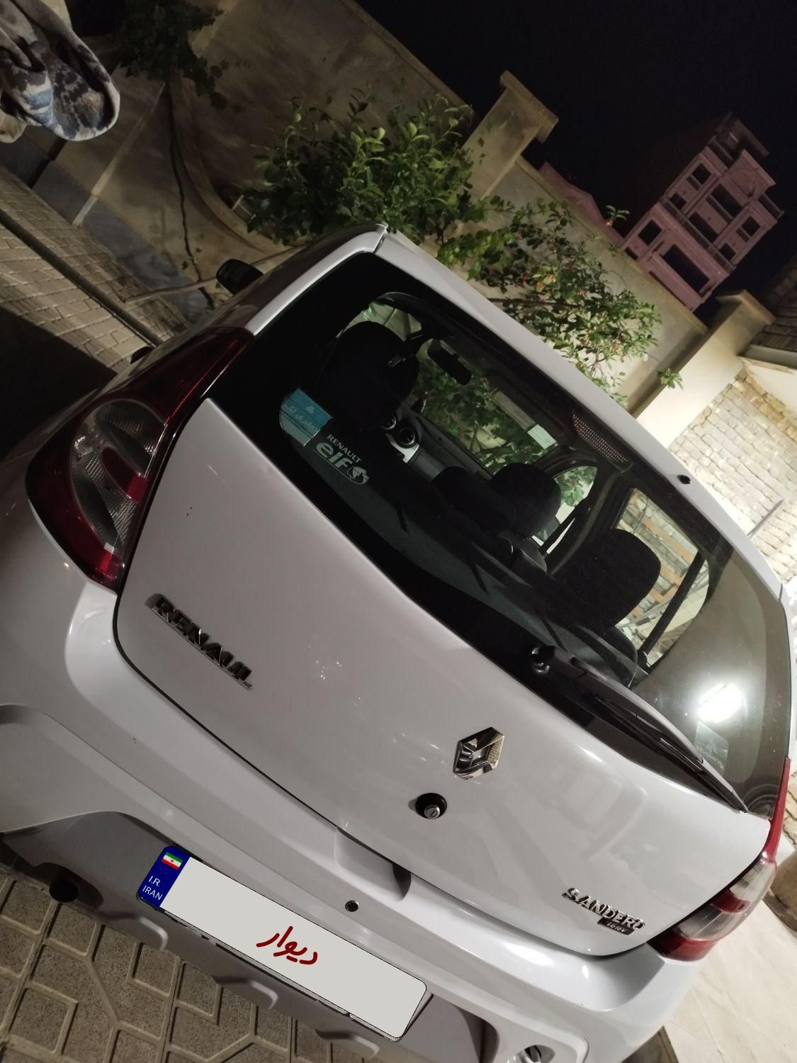 رنو ساندرو دنده ای - 1395