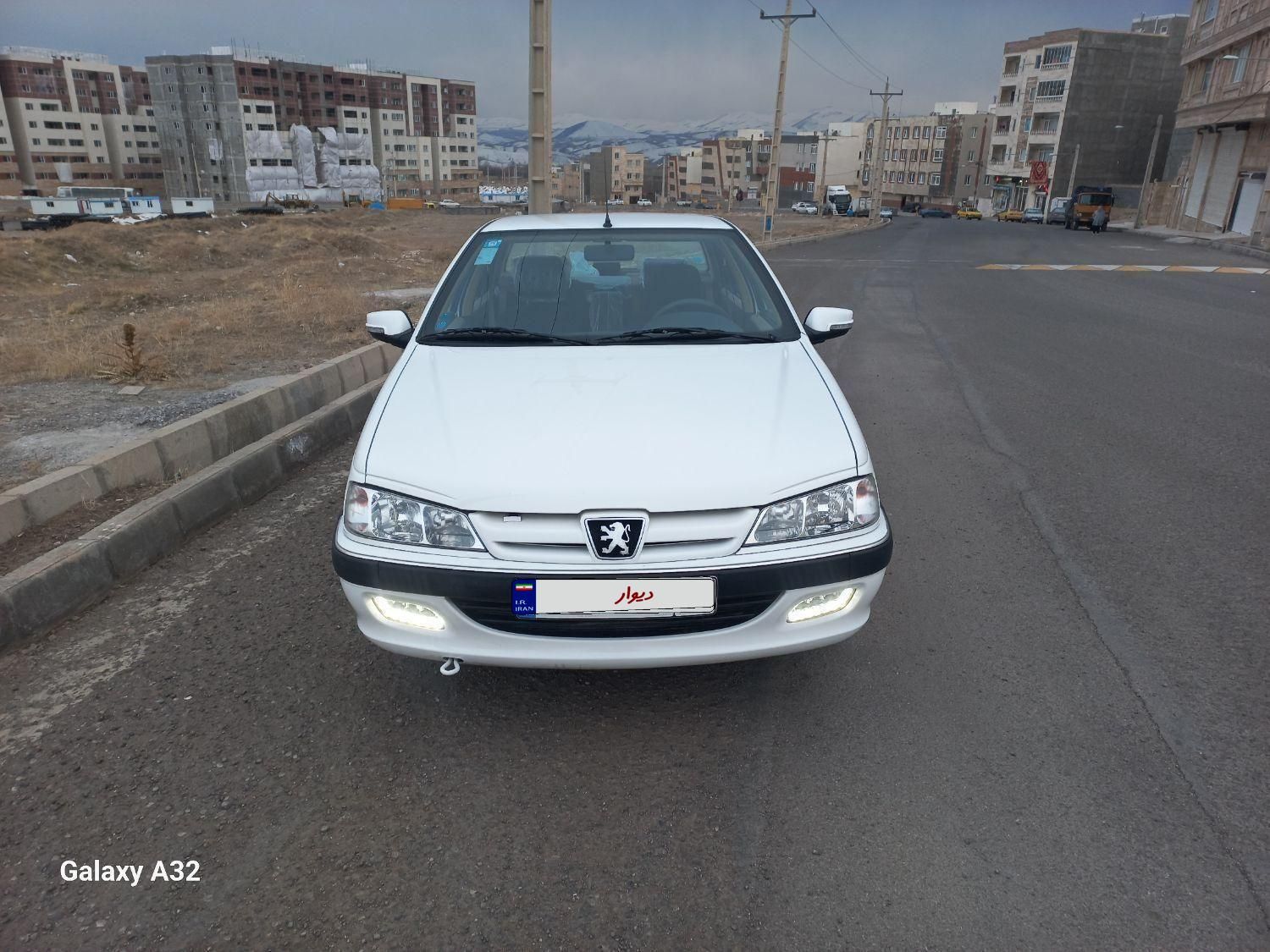 پژو پارس XU7P - 1402