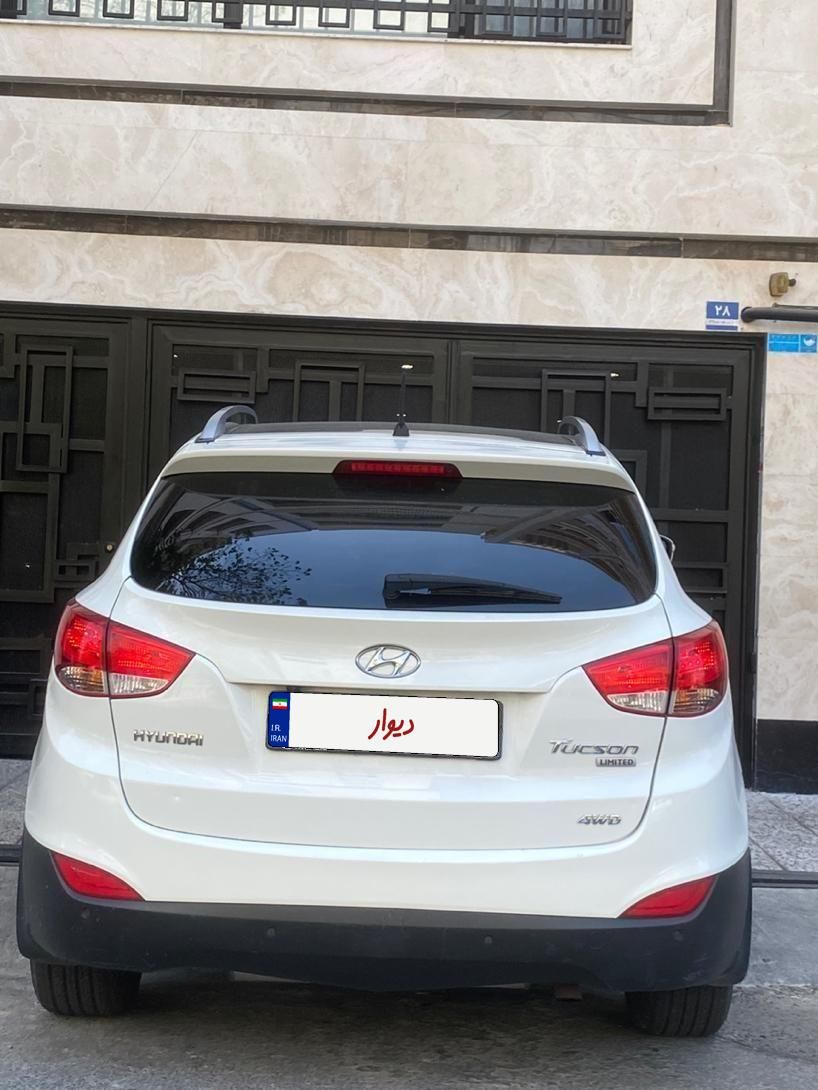 هیوندای توسان 2.4 لیتر - 2012