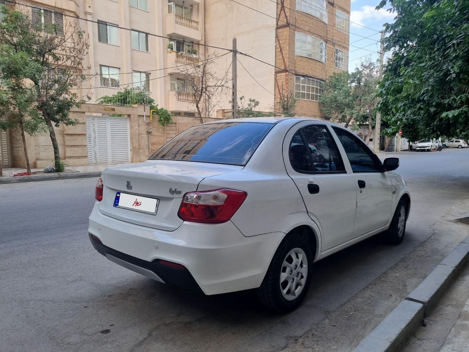 ساینا S دنده ای بنزینی - 1402