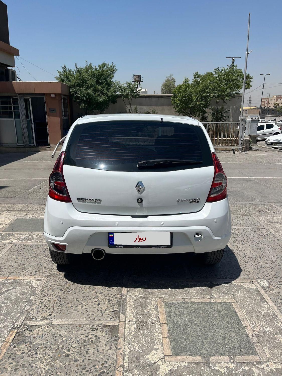 رنو ساندرو اتوماتیک - 1396