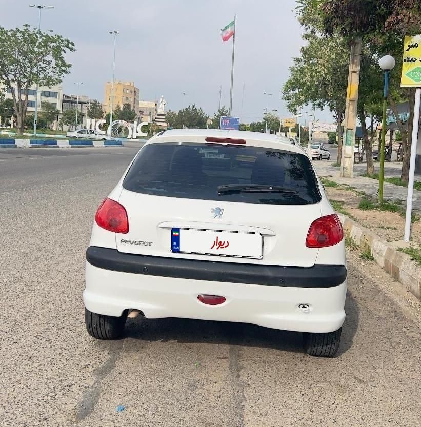 پژو 206 تیپ 5 - 1395