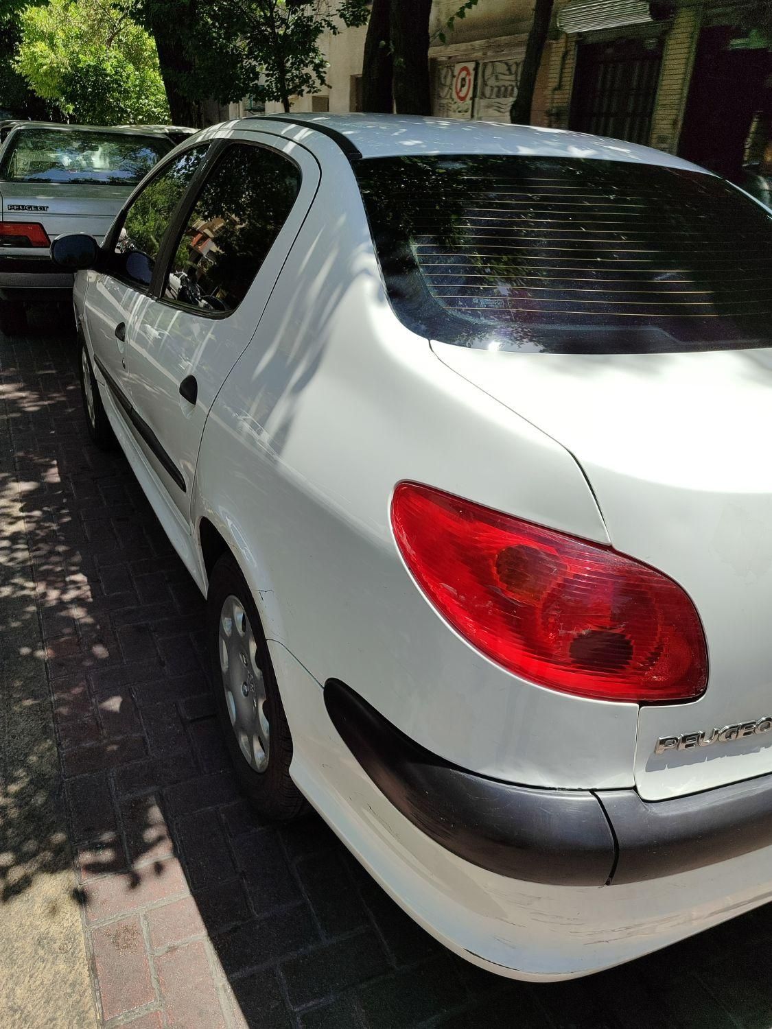 پژو 206 SD v8 - 1390
