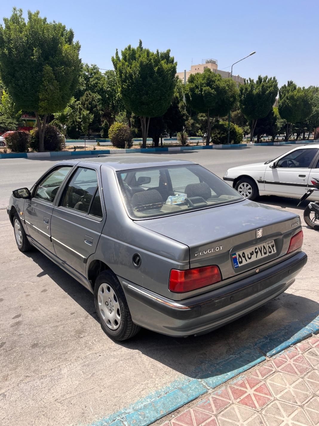 خودرو پژو، پارس آگهی ann_18117314