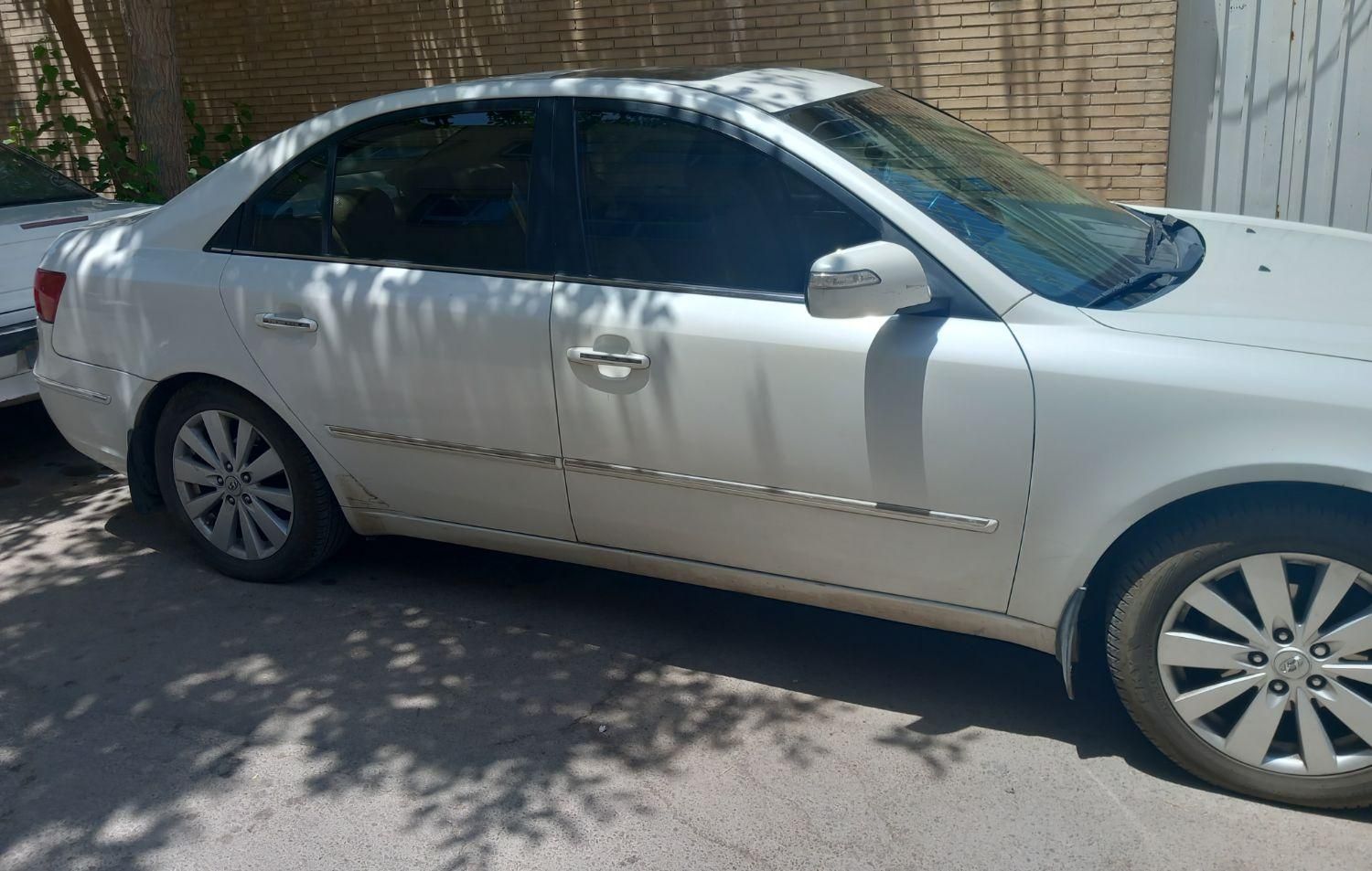 هیوندای سوناتا اتوماتیک NF 2400 - 2010