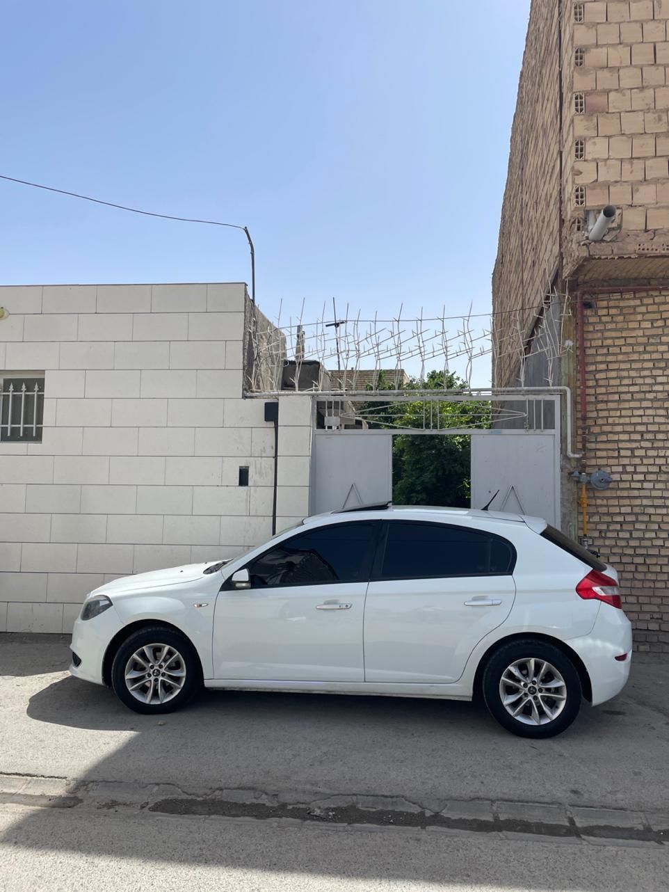 خودرو برلیانس، H320 آگهی ann_18119645