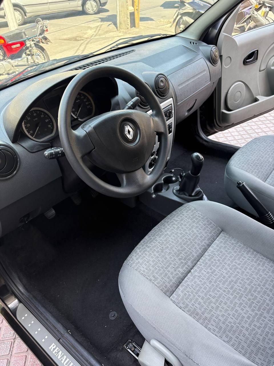 رنو تندر 90 E1 - 1392